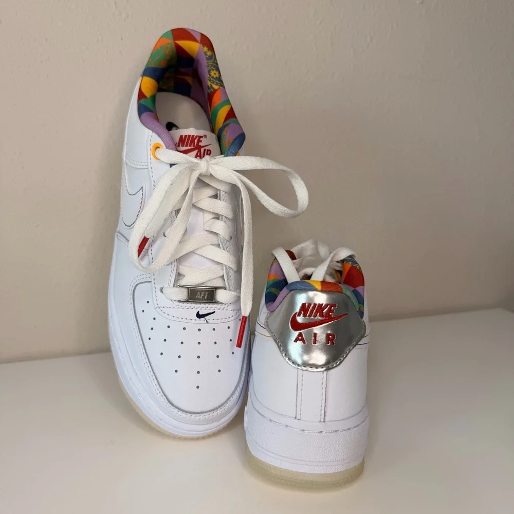 Nike Kids Sneakers White with Multicolor Accents